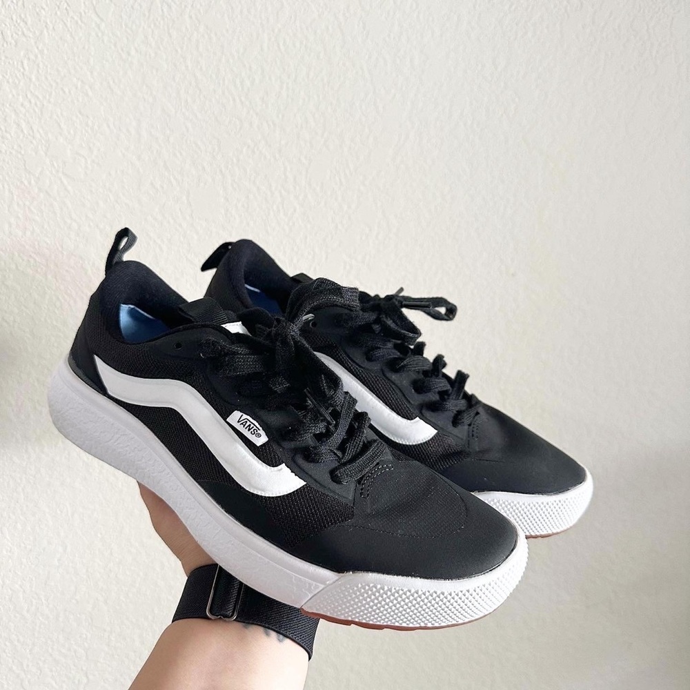 Vans UltraRange 7.5 Women 6 Men